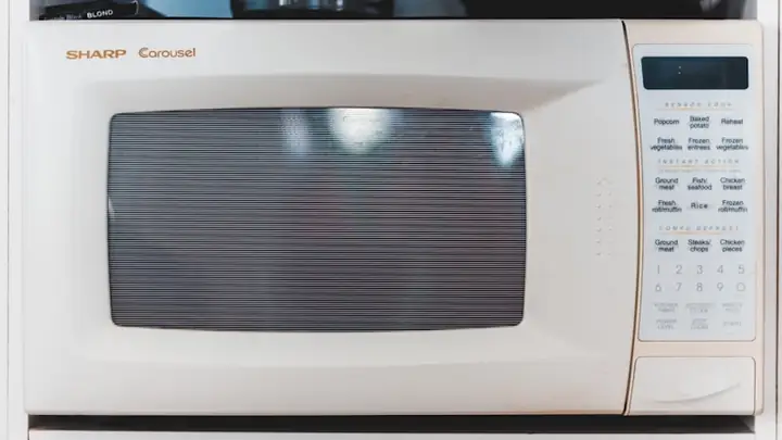 Küçük ev aletleri tamiri — ütü, blender, tost makinesi onarımı